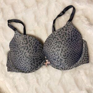 Victoria’s Secret Sexy Tee Bra 36C Gray Animal Print